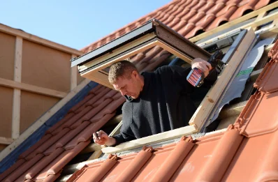 Pose de fenêtres de toit Velux à Romagny